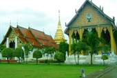 Фото 08 Школа Буддизма города Нан